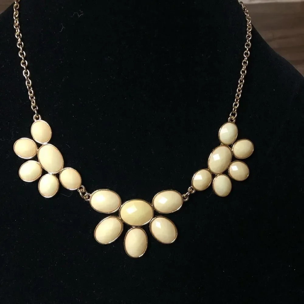 2/$20 Light Yellow Floral Cluster Statement Necklace with dangle drop earrings